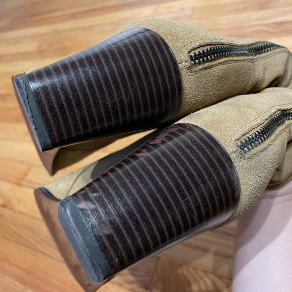 Cowhide Cottage rustic Cowgirl Tan Suede Chunky Block Heel pointed western fall - Picture 11 of 11